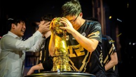 S13全球总决赛IG战队惨败T1，TheShy确认留队，Doinb爆料LPL赛区中上阵容不变